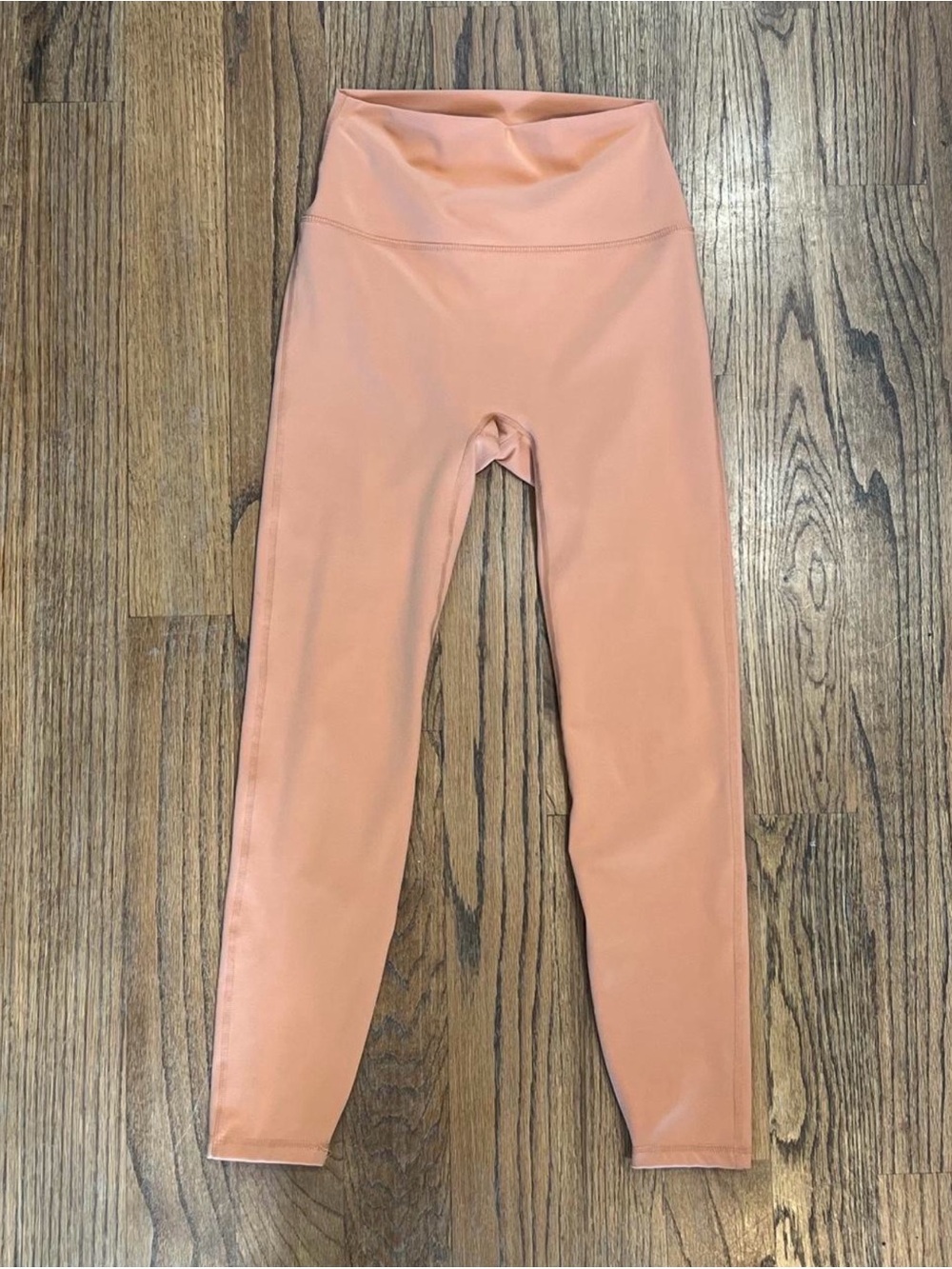 Women’s Gold Elite Peach Stretch Leggings size small